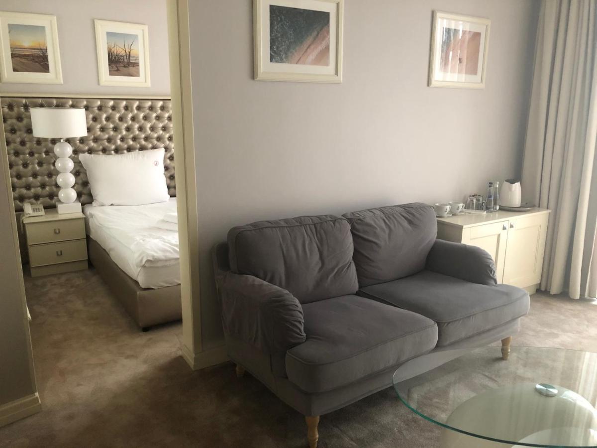 Trofana Wellness & Spa ミエンジズドロイェ エクステリア 写真