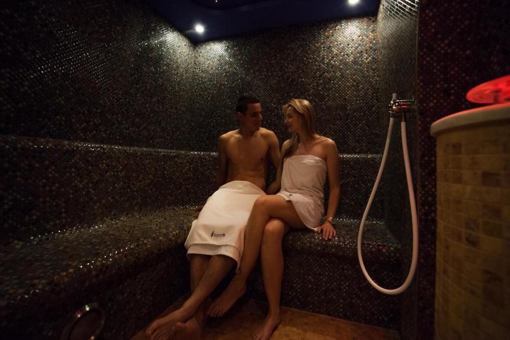 Trofana Wellness & Spa ミエンジズドロイェ エクステリア 写真