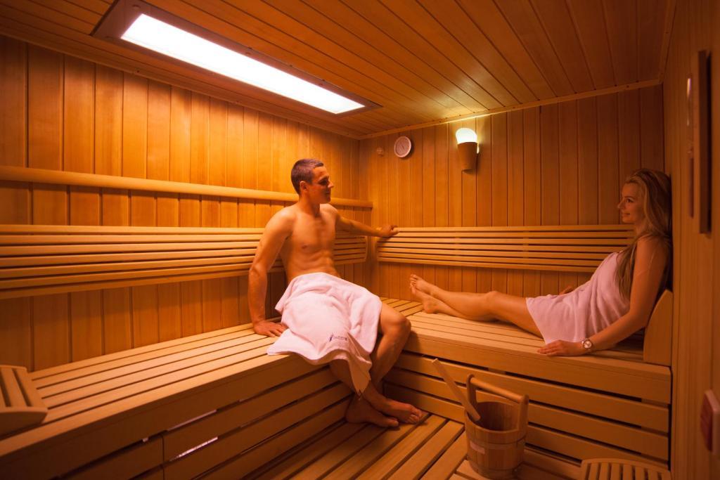 Trofana Wellness & Spa ミエンジズドロイェ エクステリア 写真
