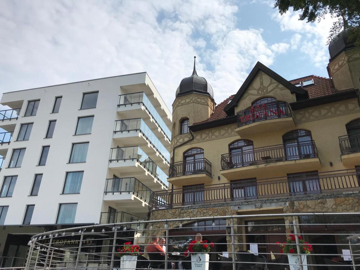 Trofana Wellness & Spa ミエンジズドロイェ エクステリア 写真